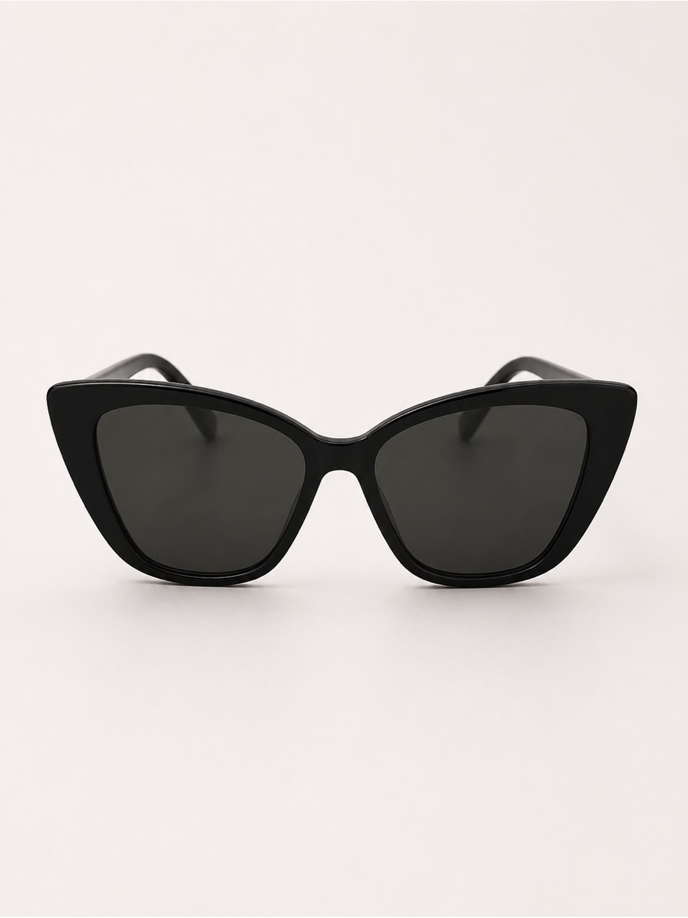 Women's Black Cat-Eye Sunglasses - Stylish UV Shades